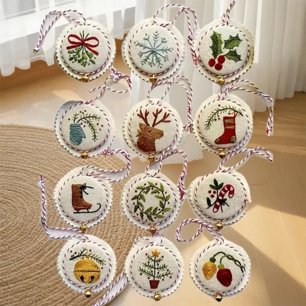 Embroidery Kits: Handmade Christmas Cross Stitch - Image 4