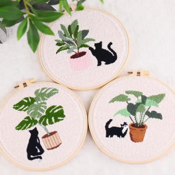 Embroidery Kits: Green Tree Cat Punch Needle