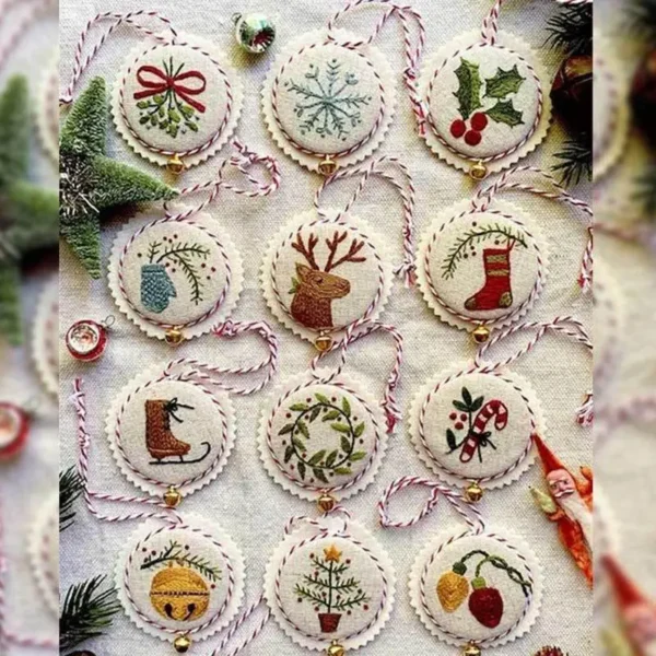 Embroidery Kits: Christmas Needlepoint Set - Image 4