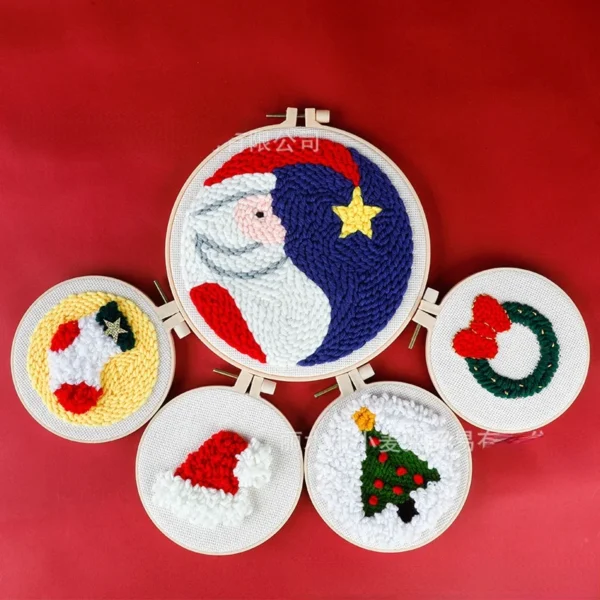 Embroidery Kits: Christmas Tree Punch Needle DIY Kit - Image 2