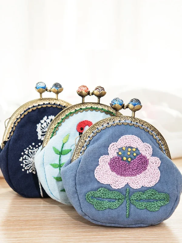 Embroidery Kits: Coin Purse Cross Stitch Set - Image 4